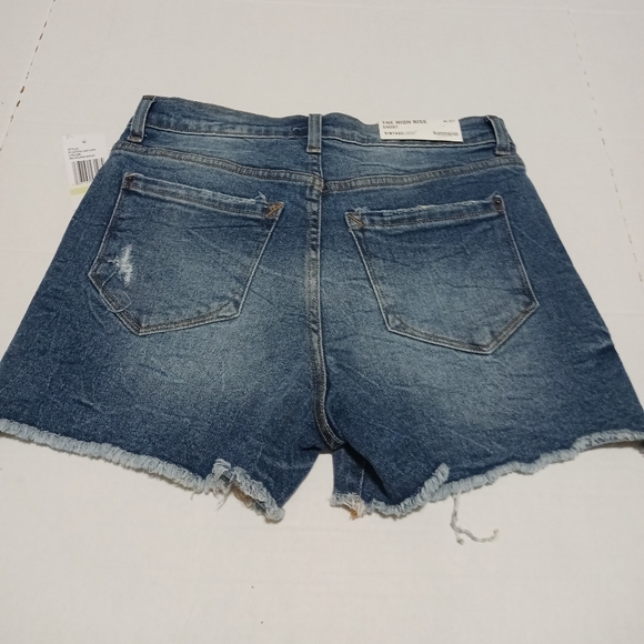 KENSIE HIGH-RISE JEAN SHORTS.CAN'T SAY ENOUGH COMFORT,STYLE&FIT GREAT.NEW W/TAGS - Picture 2 of 9